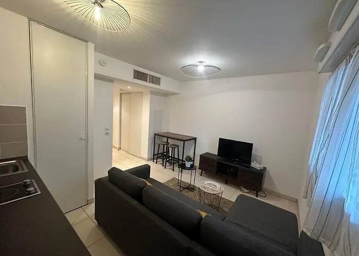 Studio Apartment